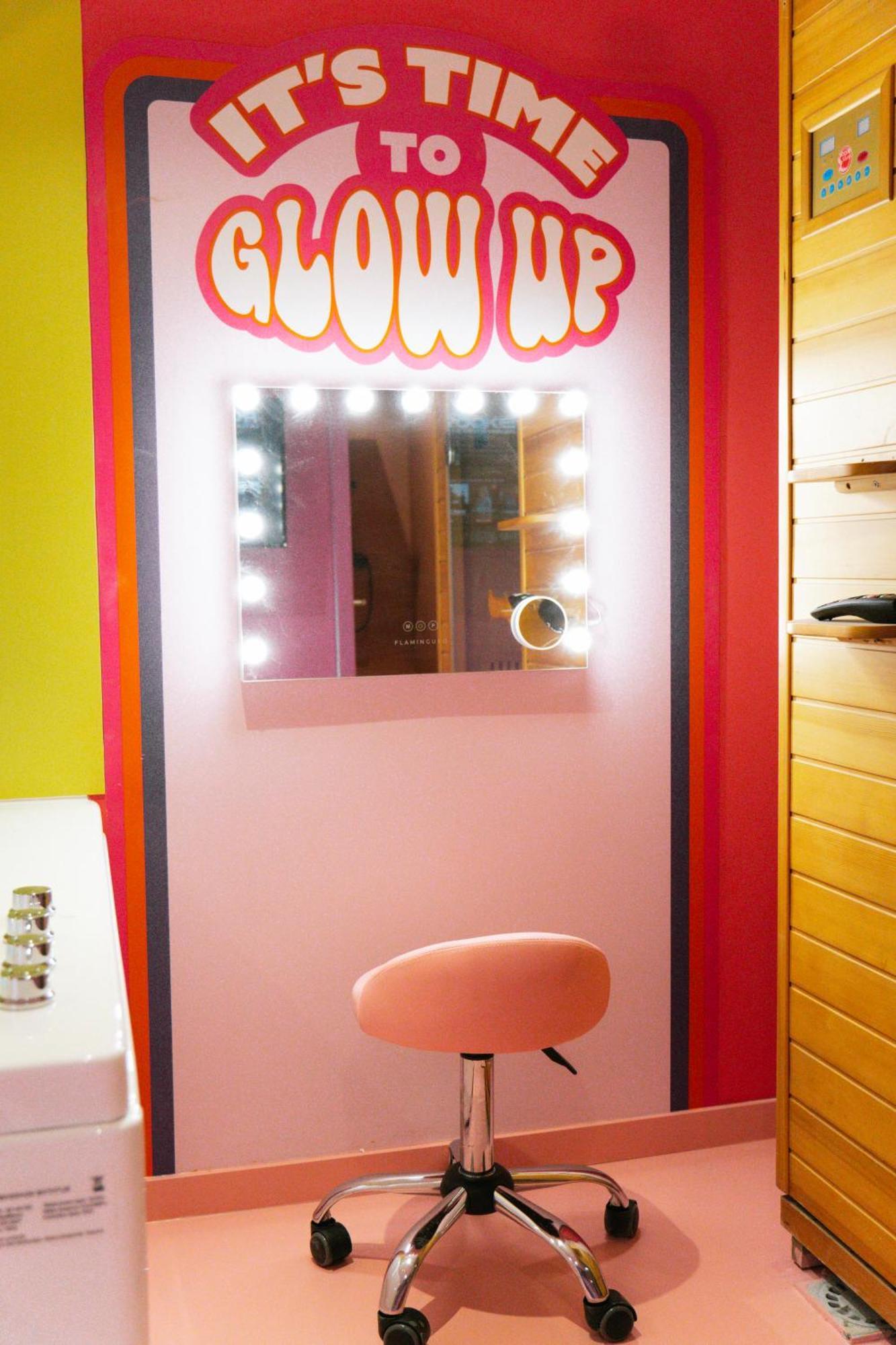 Capsule Girl Power Spa - Balneo - Sauna - Karaoke - Billard - 2 Chambres Шарлероа Екстериор снимка